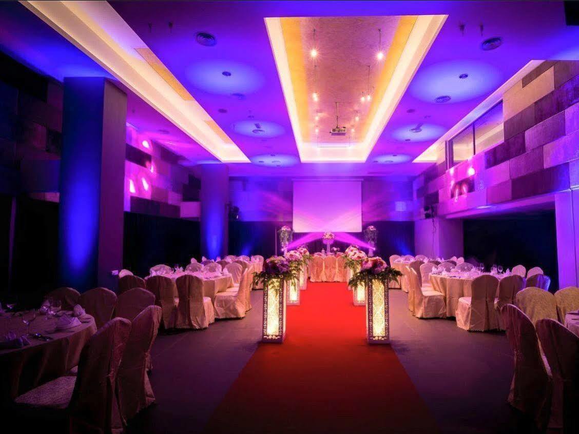 Mandurah Hotel Kuantan Ngoại thất bức ảnh